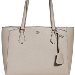 Brand new Tory Burch Robinson tote bag small